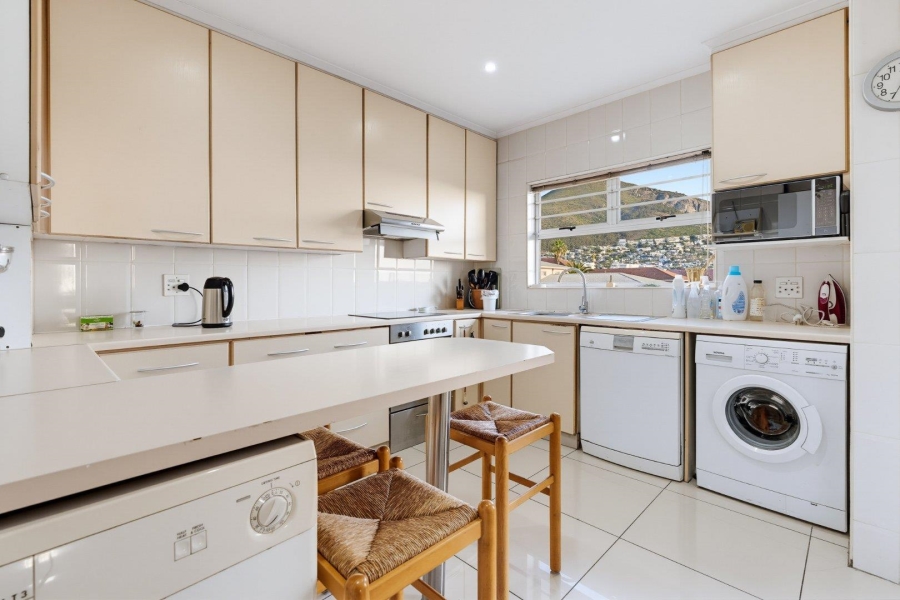 2 Bedroom Property for Sale in Sea Point Western Cape